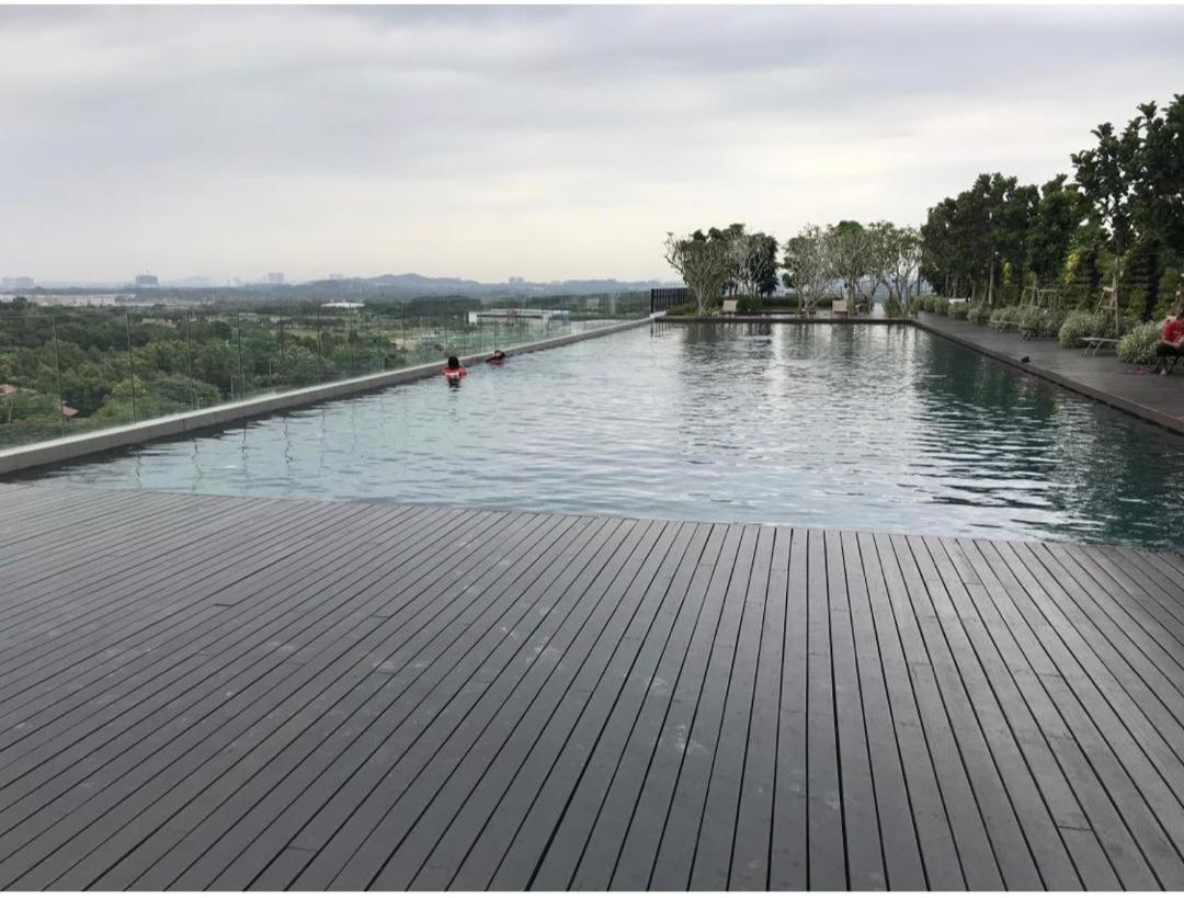 Kyra Homestay Centrus Soho Cyberjaya *Wifi And Pool* Εξωτερικό φωτογραφία